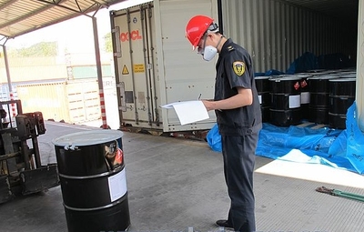 寧波口岸強化進出口危險化學品安全監(jiān)管，保障貿(mào)易與生態(tài)安全